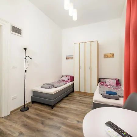 Tiho & Nena Apartman *