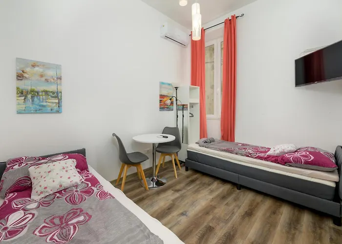 Tiho & Nena Apartament *